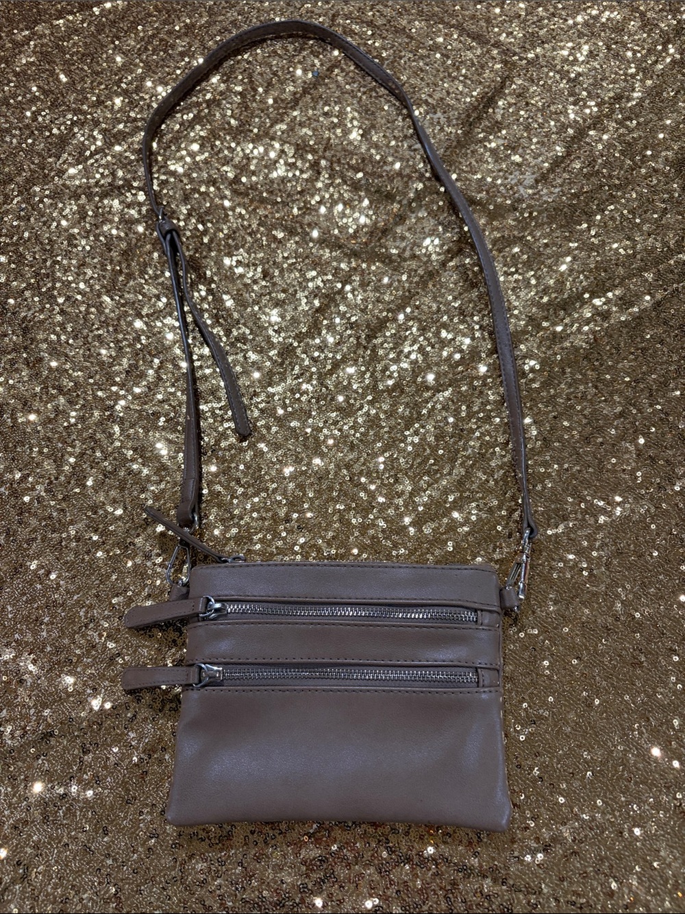 Leather Crossbody Bag in Light brown - Minimalist Women’s Shoulder Bag